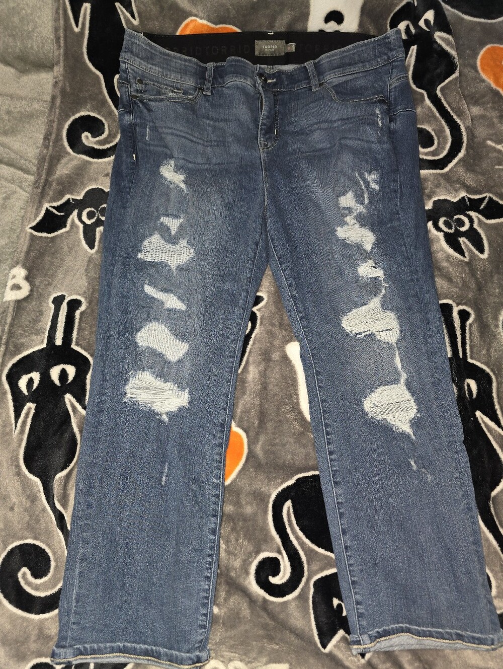 Torrid Ripped Skinny Jeans Size 20